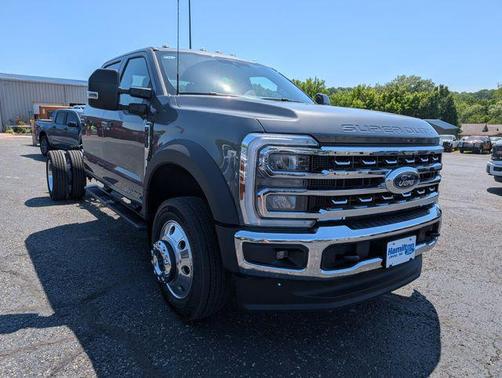 Carbonized Gray Metallic 2026 Ford F-450 DRW