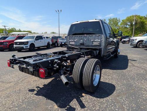 Carbonized Gray Metallic 2026 Ford F-450 DRW