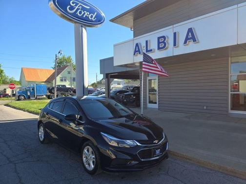 Black 2018 Chevrolet Cruze LT