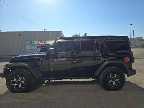 Black Clearcoat 2022 Jeep Wrangler Unlimited Sport