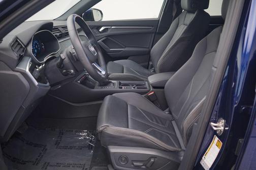 2023 Audi Q3 Premium 45 TFSI S line quattro Tiptronic
