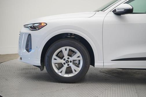 2025 Audi Q5 Premium TFSI quattro S tronic