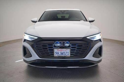 2024 Audi Q8 e-tron Premium Plus