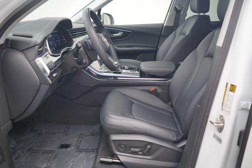 2023 Audi Q7 55 Premium Plus