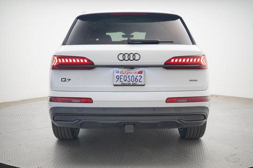 2023 Audi Q7 55 Premium Plus
