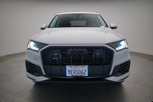 2023 Audi Q7 55 Premium Plus