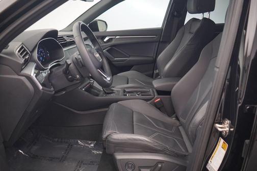 2023 Audi Q3 Premium 45 TFSI S line quattro Tiptronic