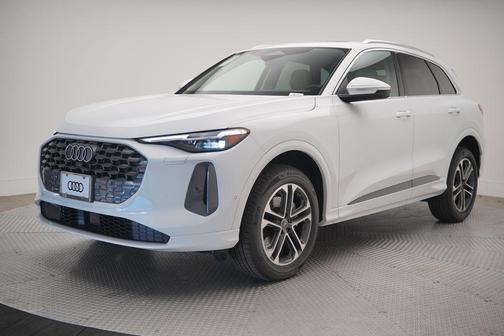 2025 Audi Q5 Premium Plus TFSI quattro S tronic