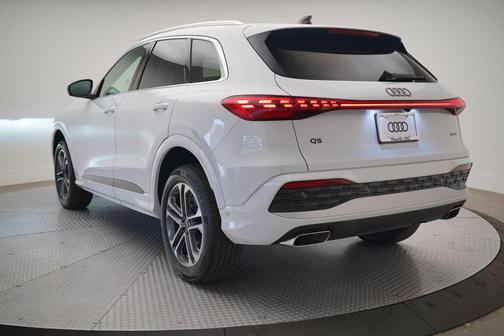 2025 Audi Q5 Premium Plus TFSI quattro S tronic