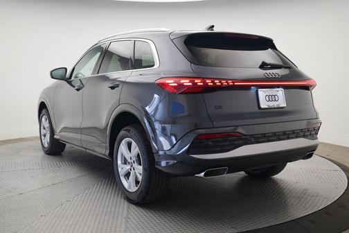 2025 Audi Q5 Premium TFSI quattro S tronic