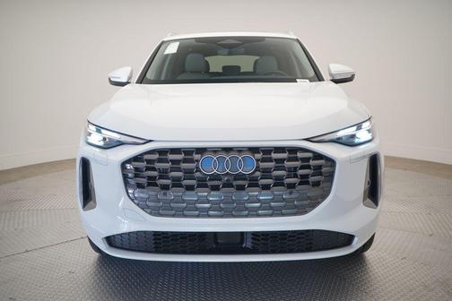 2025 Audi Q5 Premium TFSI quattro S tronic