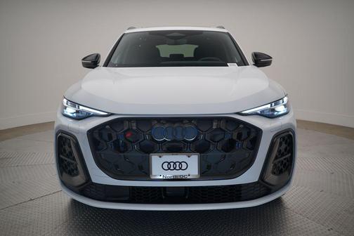2025 Audi SQ5 3.0T Prestige