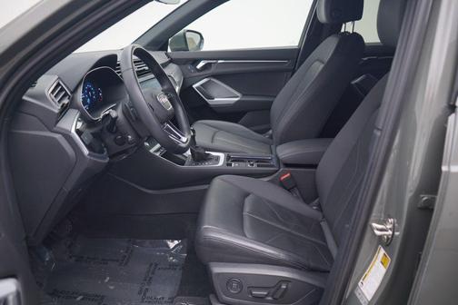 2022 Audi Q3 45 S line Premium