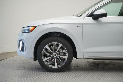 2023 Audi Q5 45 S line Prestige