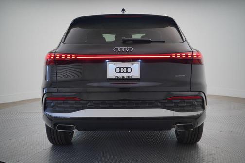 2025 Audi Q5 Premium TFSI quattro S tronic