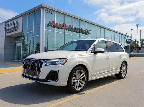 2025 Audi Q7 55 Premium Plus