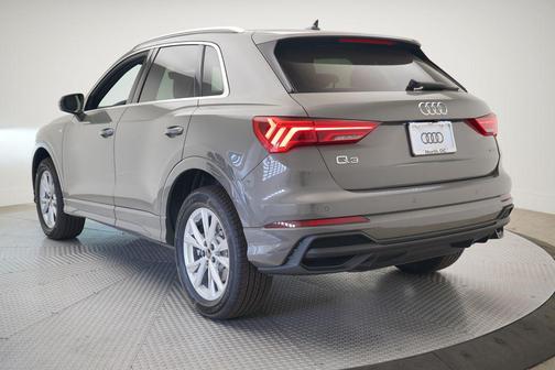 2025 Audi Q3 45 S line Premium Plus