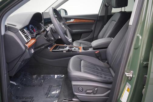 2023 Audi Q5 40 Premium