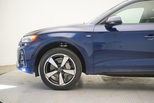 2022 Audi Q5 45 S line Premium Plus