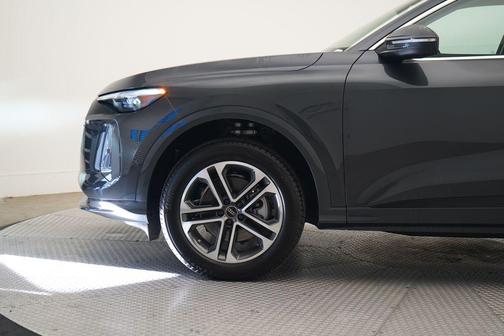 2025 Audi Q5 Premium Plus TFSI quattro S tronic