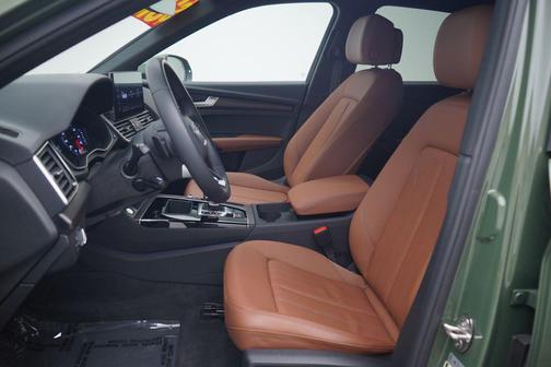2023 Audi Q5 40 Premium
