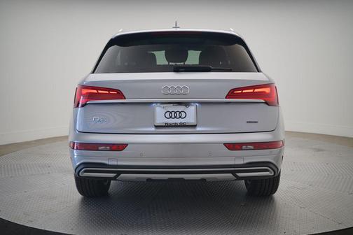 2023 Audi Q5 40 Premium Plus