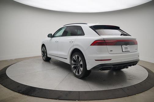 2025 Audi Q8 55 Premium Plus