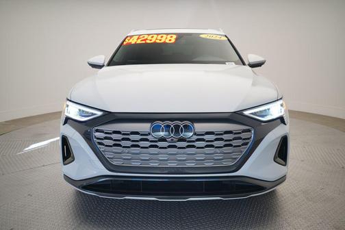 2024 Audi Q8 e-tron Premium Plus