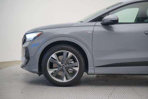 2025 Audi Q4 e-tron Premium Plus 55 quattro