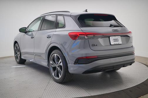 2025 Audi Q4 e-tron Premium Plus 55 quattro