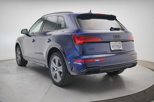 2025 Audi Q5 45 S line Premium