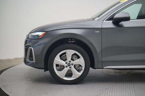 2022 Audi Q5 45 S line Premium Plus