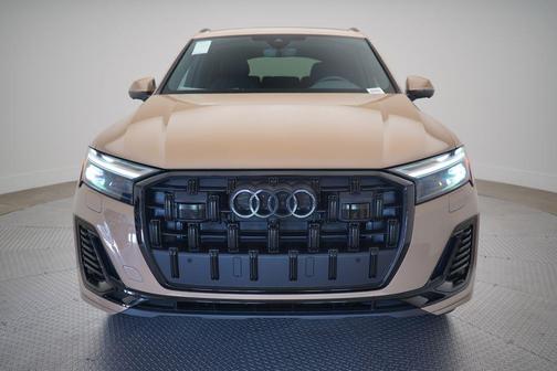2025 Audi Q7 45 Premium Plus