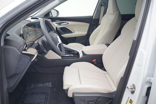 2025 Audi Q5 Sportback Prestige TFSI quattro S tronic
