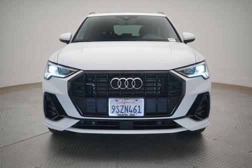 2025 Audi Q3 Premium 45 TFSI S line quattro Tiptronic