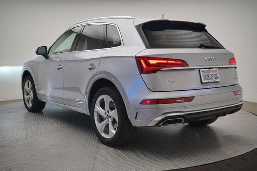 2023 Audi Q5 45 S line Premium Plus