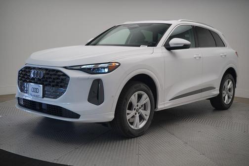 2025 Audi Q5 Premium TFSI quattro S tronic
