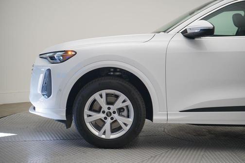 2025 Audi Q5 Premium TFSI quattro S tronic