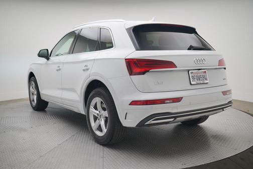 2023 Audi Q5 40 Premium