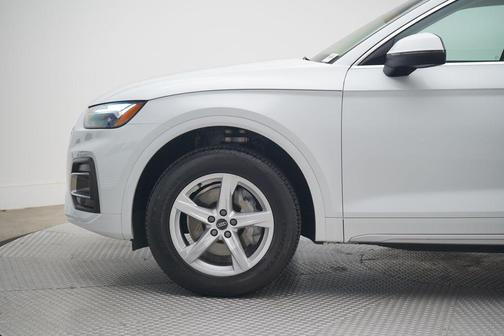 2023 Audi Q5 40 Premium