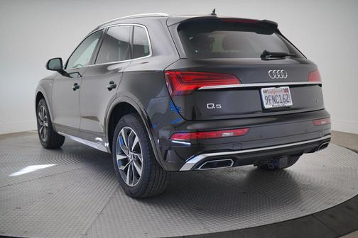 2023 Audi Q5 45 S line Premium