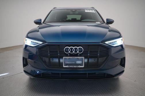 2022 Audi e-tron Premium