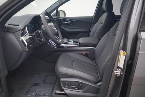 2026 Audi Q7 45 Premium Plus