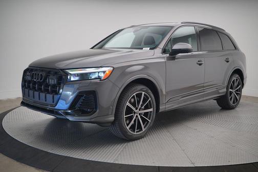 2026 Audi Q7 45 Premium Plus