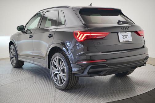 2025 Audi Q3 45 S line Premium Plus