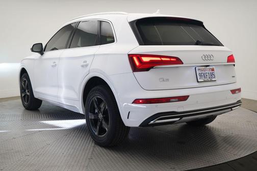 2023 Audi Q5 40 Premium