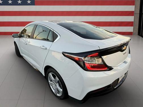 2017 Chevrolet Volt LT