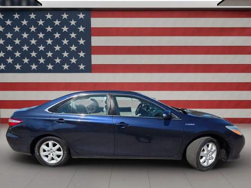 2015 Toyota Camry Hybrid LE