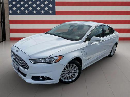 2016 Ford Fusion Energi SE Luxury