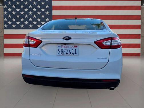 2016 Ford Fusion Hybrid S